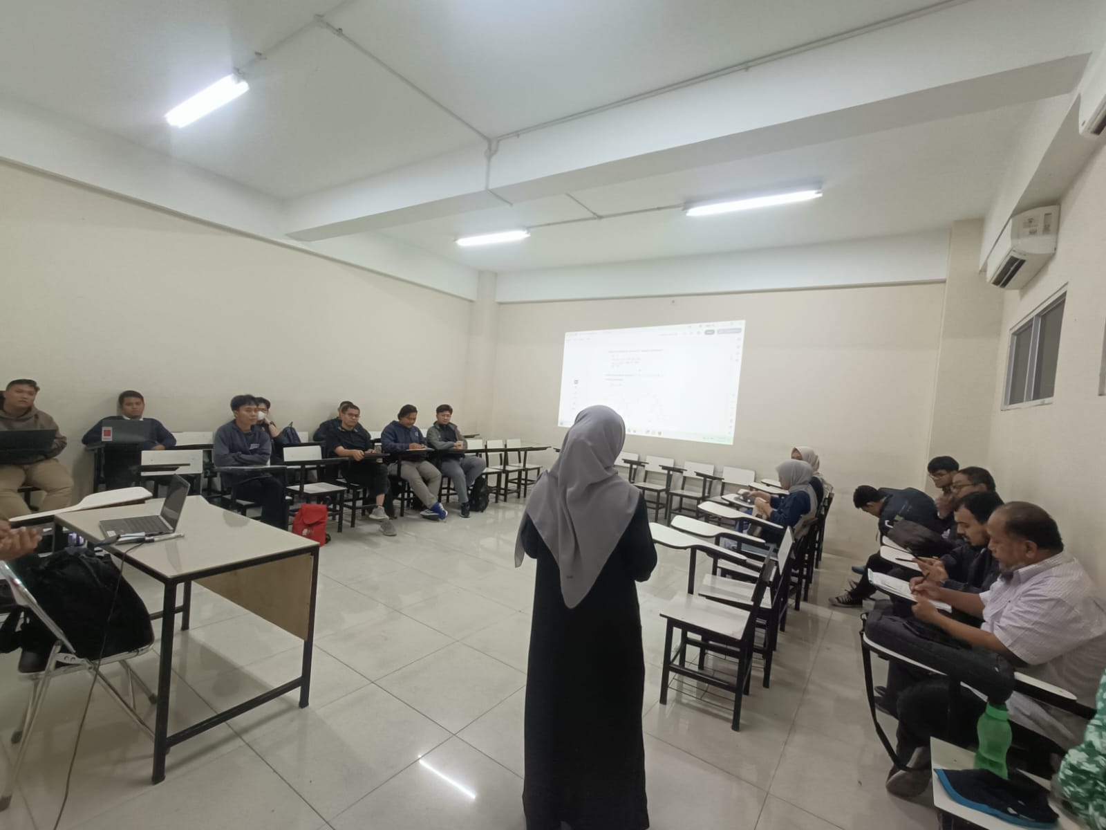PRODI TEKNIK INFORMATIKA S-2 UNPAM GELAR SOSIALISASI SEMINAR NASIONAL KE-4